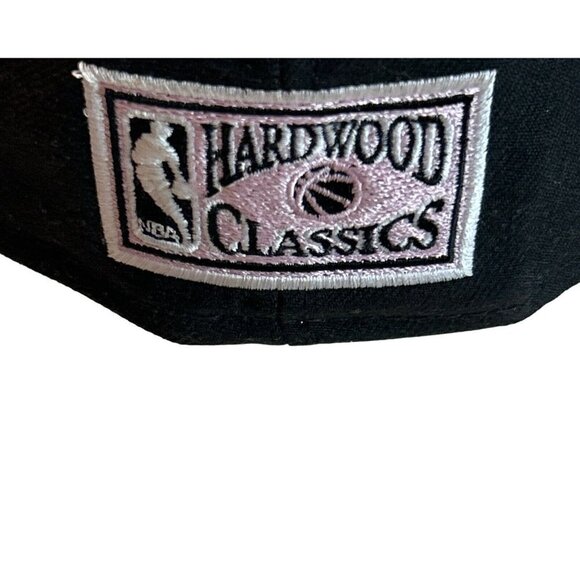 New Era Altanta Hawks Retro Hardwood Classics Hat Cap Embroidered Pink 7 3/8 - Picture 7 of 10
